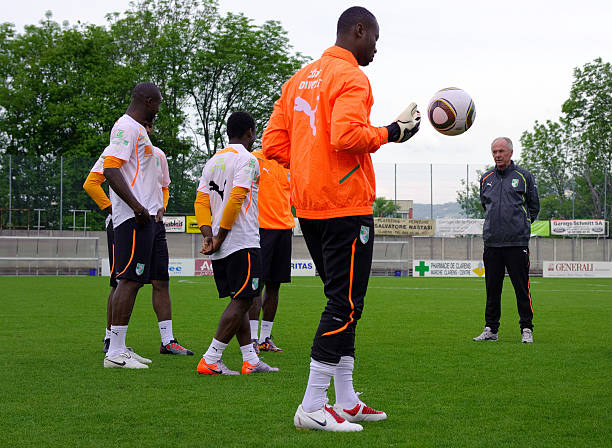 表现更是无 表现更是无